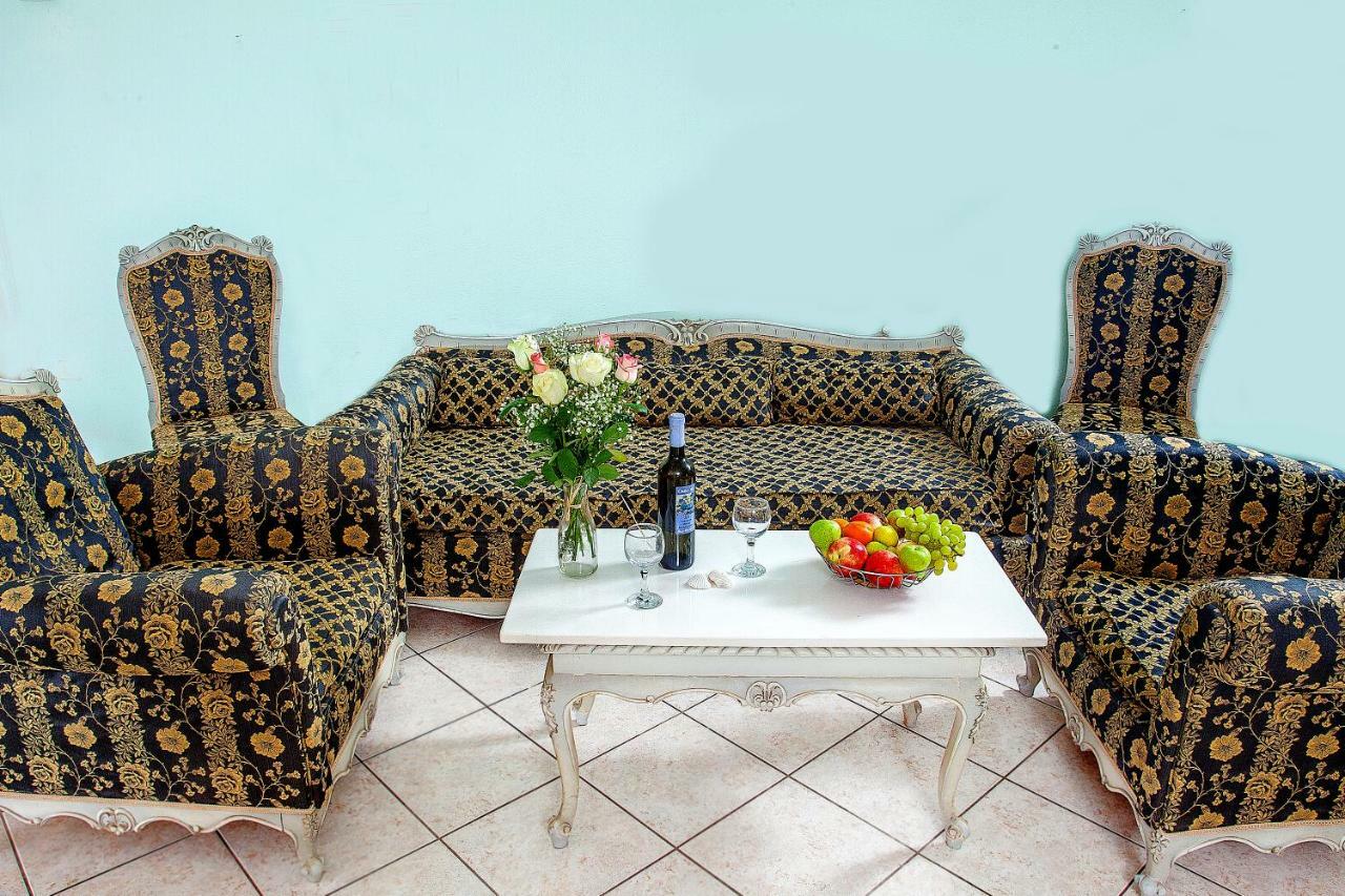 Cozy Country House Hotell Kalivia Thorikou Exteriör bild