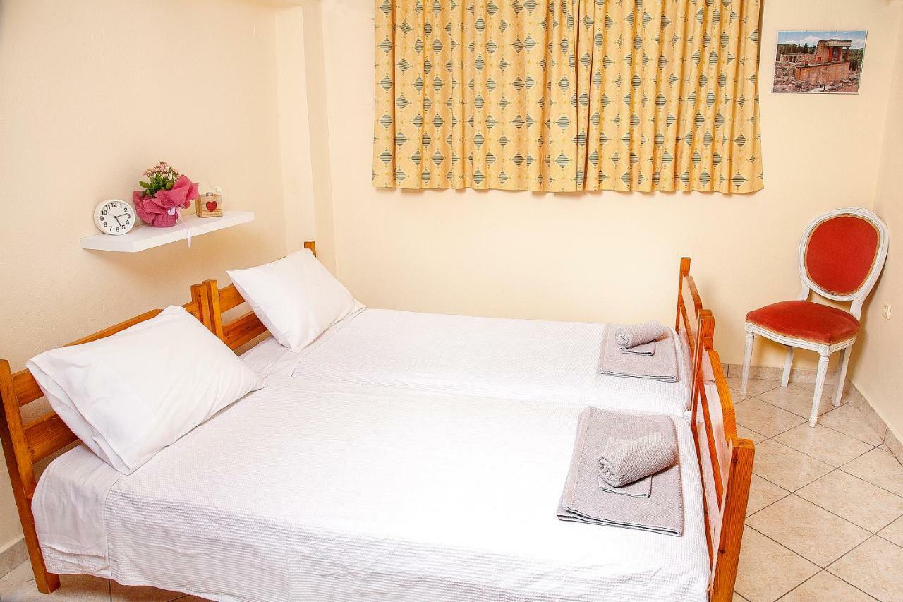 Cozy Country House Hotell Kalivia Thorikou Exteriör bild