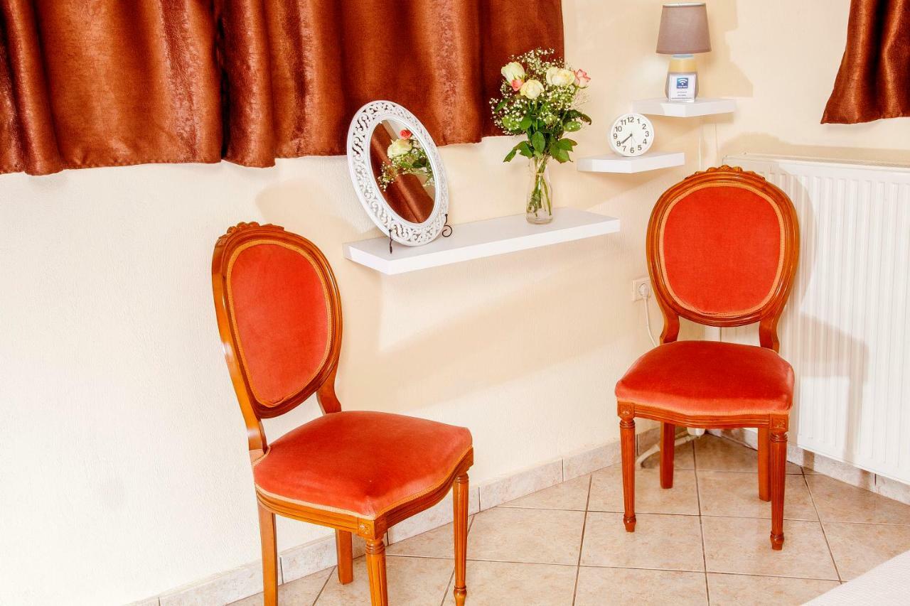 Cozy Country House Hotell Kalivia Thorikou Exteriör bild